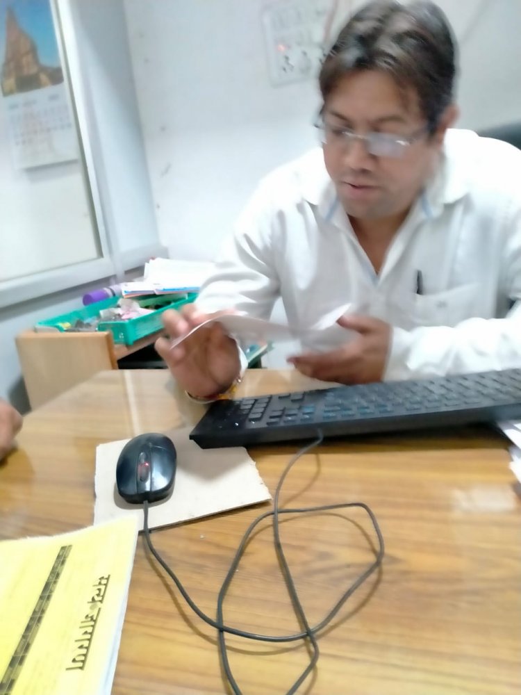 क्या सौरभ के हाथ में है नगर पंचायत की कमान, रुतबे के आगे  नतमस्तक प्रशासन...